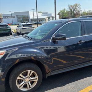 CHEVROLET EQUINOX LT - 2