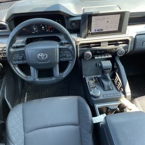 صورة مصغرة 36 لـ 2025 Toyota TACOMA SR5