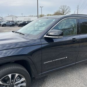JEEP GRAND CHEROKEE L OVERLAND - 2