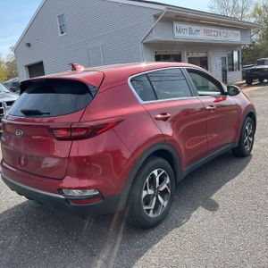 KIA SPORTAGE LX - 8