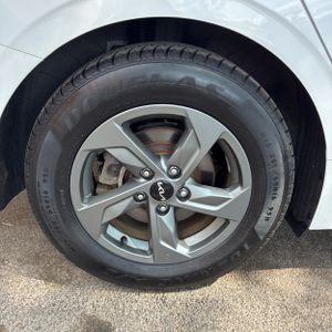 2022 KIA K5 LX — миниатюра 19
