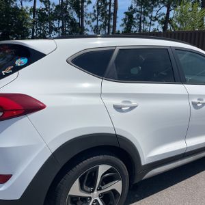HYUNDAI TUCSON VALUE - 9