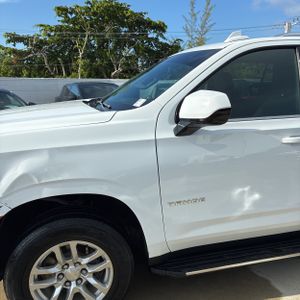 2023 Chevrolet TAHOE LS photo 2