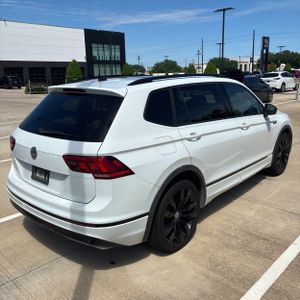 VOLKSWAGEN TIGUAN SE R-LINE BLACK - 8