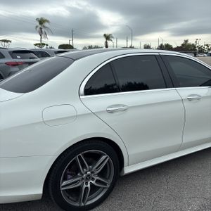 Mercedes-Benz E-Class E 300 - 9