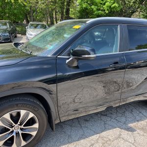 TOYOTA HIGHLANDER - 2