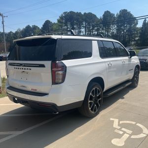 Chevrolet Suburban RST - 8