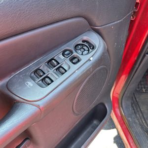 2004 Dodge RAM 1500 SLT — миниатюра 55