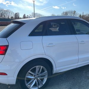 AUDI Q3 2.0T PREMIUM PLUS - 9
