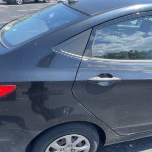 HYUNDAI ACCENT GLS - 9