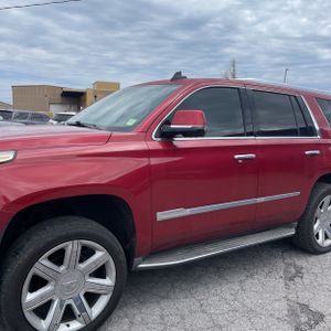 CADILLAC ESCALADE LUXURY - 2