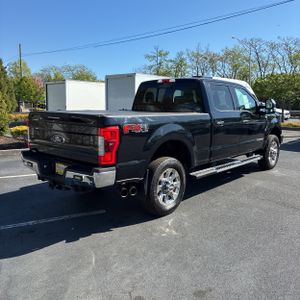 FORD F-250 SUPER DUTY LARIAT - 8