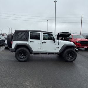 Jeep Wrangler JK Unlimited Sport S - 10
