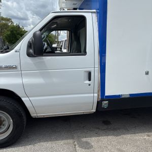 FORD E-350 CUTAWAY - 4