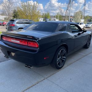 DODGE CHALLENGER SRT8 CORE - 7