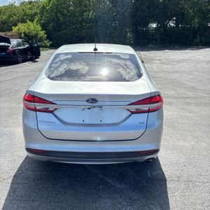 FORD FUSION SE - 7