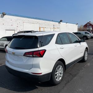 CHEVROLET EQUINOX LS - 8