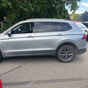 2022 Volkswagen TIGUAN SE 4MOTION 照片 3