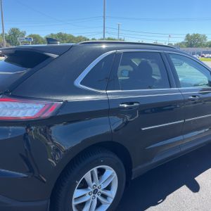 FORD EDGE SEL - 9