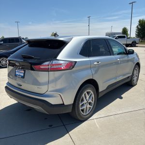 FORD EDGE SEL - 8