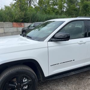 صورة 2 لـ 2024 JEEP GRAND CHEROKEE LIMITED