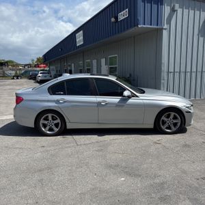 BMW 3 SERIES 328I - 10