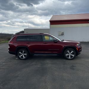 JEEP GRAND CHEROKEE L LIMITED - 10
