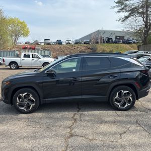 HYUNDAI TUCSON LIMITED - 3