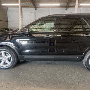 FORD EXPLORER BASE - 4