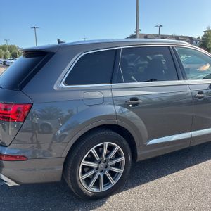 AUDI Q7 2.0T PREMIUM - 9
