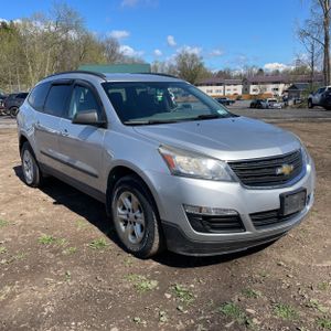 CHEVROLET TRAVERSE LS - 9