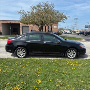 CHRYSLER 200 LIMITED - 10