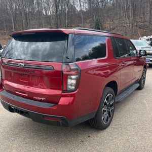 CHEVROLET SUBURBAN RST - 8