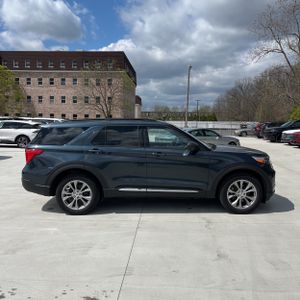 FORD EXPLORER XLT - 10