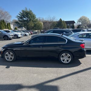BMW 330I XDRIVE - 3