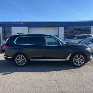 BMW X7 XDRIVE40I - 10