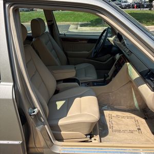 1994 Mercedes-BENZ E 320 照片 32