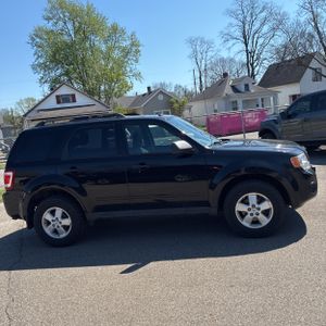 FORD ESCAPE XLT - 10