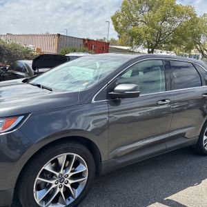 FORD EDGE TITANIUM - 2