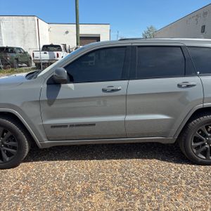 JEEP GRAND CHEROKEE ALTITUDE - 4