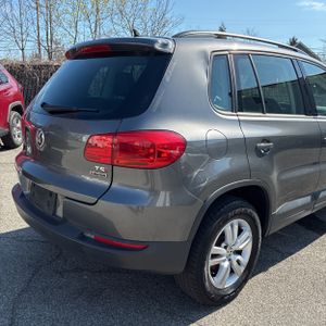 VOLKSWAGEN TIGUAN 2.0T S 4MOTION - 9