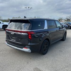 KIA CARNIVAL LXS - 8