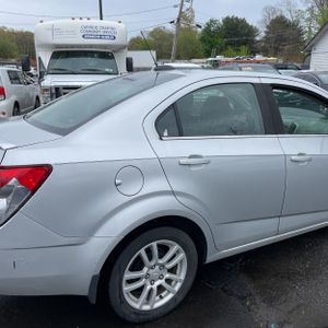 CHEVROLET SONIC LT AUTO - 9