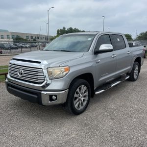 TOYOTA TUNDRA - 1
