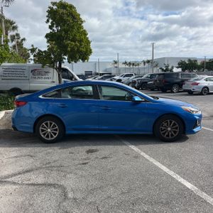 HYUNDAI SONATA SE - 10