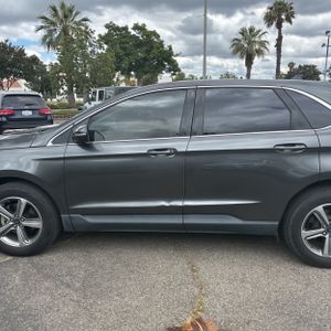 FORD EDGE SEL - 4