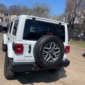 JEEP WRANGLER 4-DOOR SAHARA 4X4 - 7