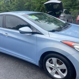 2012 Hyundai ELANTRA GLS — фото 9