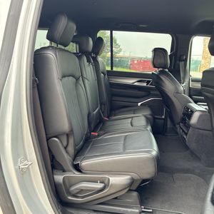 2025 JEEP WAGONEER L SERIES II — миниатюра 34