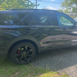FORD EXPLORER ST - 10